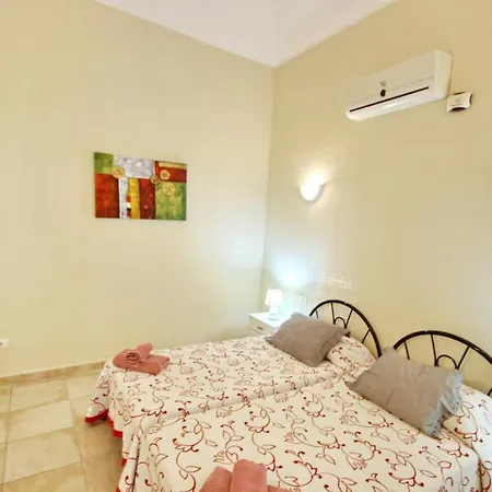 Vila Adeje With Heated Pool, Bbq, Wifi & Spectacular Views By Holidays