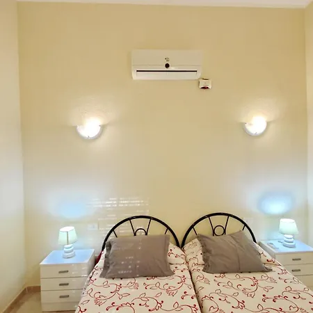 Adeje With Heated Pool, Bbq, Wifi & Spectacular Views By Holidays Vila